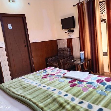 Hotel Vishla Palace By Uttarakhand Hotel Hospitality Narendra Nagar Extérieur photo