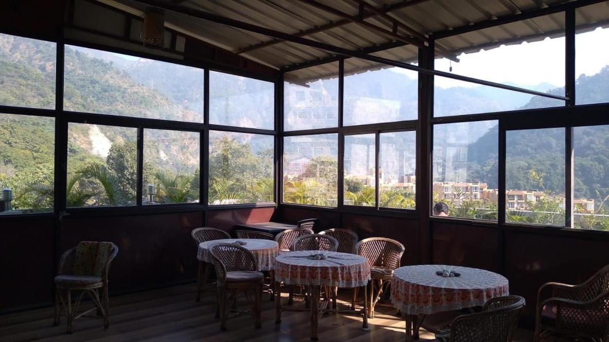 Hotel Vishla Palace By Uttarakhand Hotel Hospitality Narendra Nagar Extérieur photo