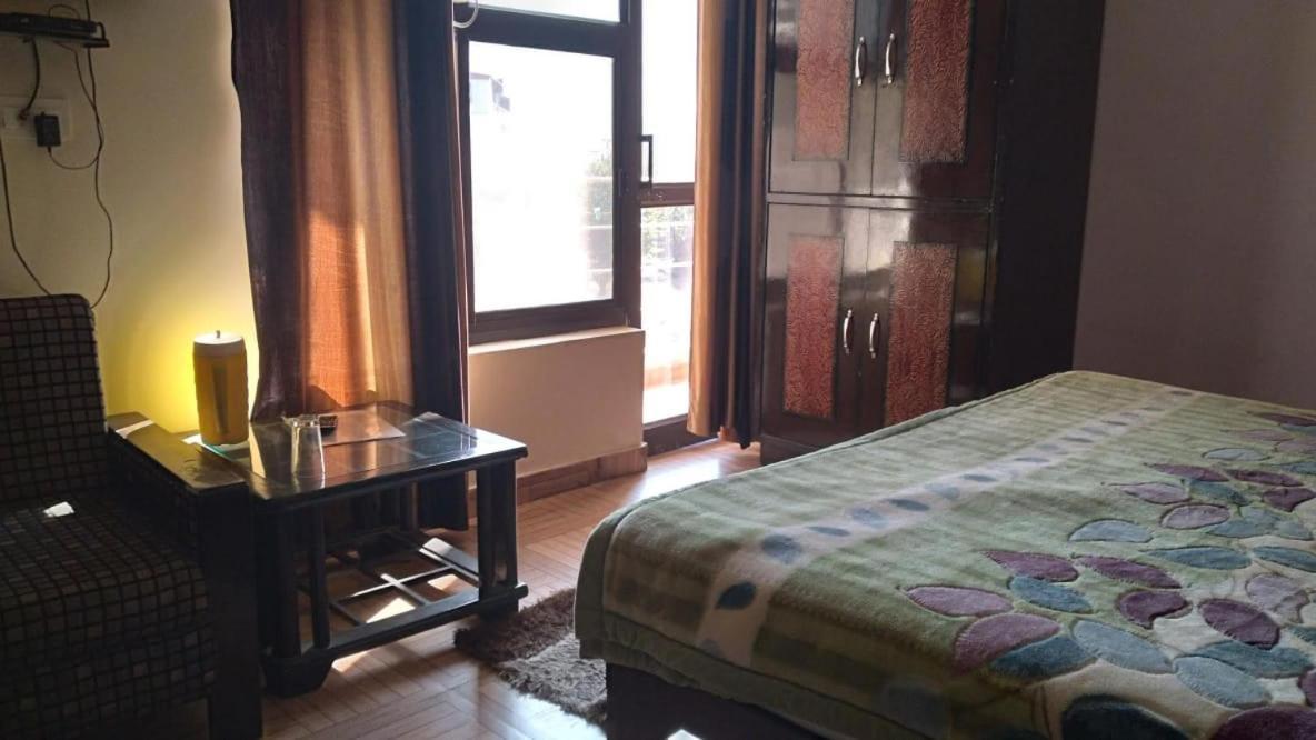 Hotel Vishla Palace By Uttarakhand Hotel Hospitality Narendra Nagar Extérieur photo