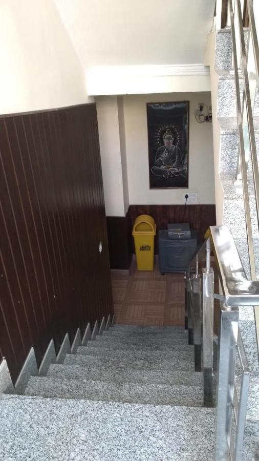 Hotel Vishla Palace By Uttarakhand Hotel Hospitality Narendra Nagar Extérieur photo