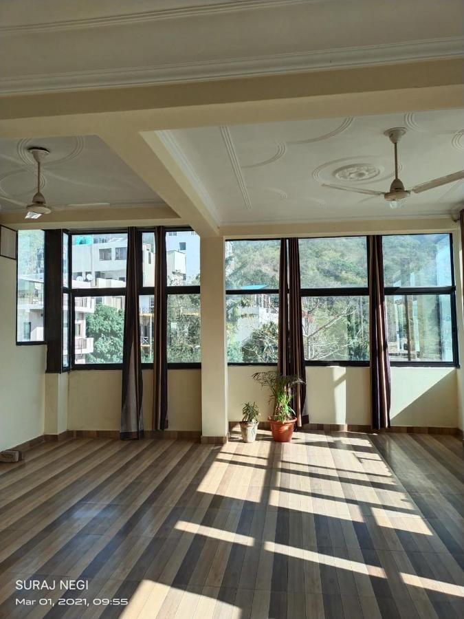 Hotel Vishla Palace By Uttarakhand Hotel Hospitality Narendra Nagar Extérieur photo