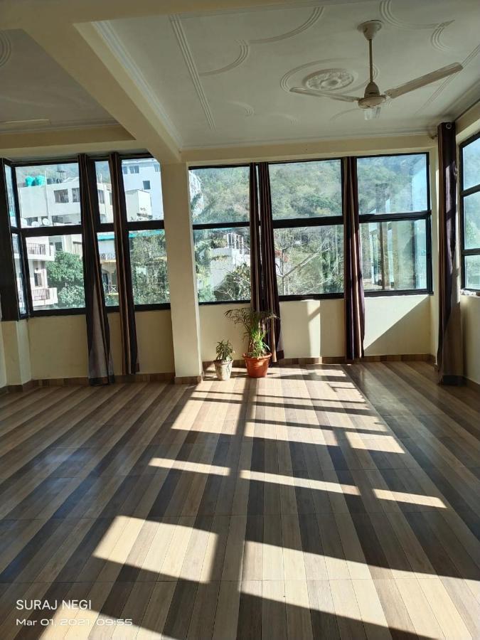Hotel Vishla Palace By Uttarakhand Hotel Hospitality Narendra Nagar Extérieur photo