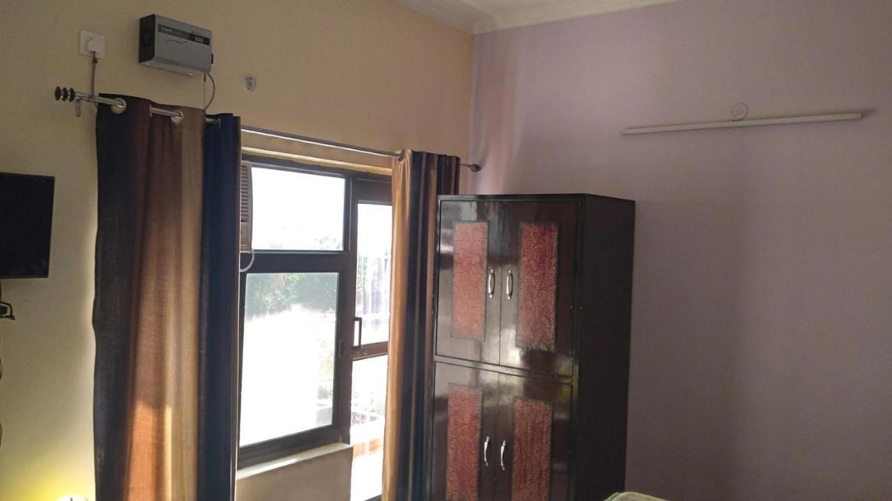 Hotel Vishla Palace By Uttarakhand Hotel Hospitality Narendra Nagar Extérieur photo