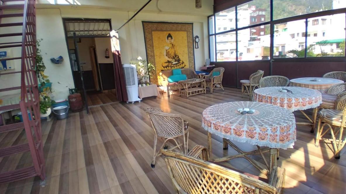 Hotel Vishla Palace By Uttarakhand Hotel Hospitality Narendra Nagar Extérieur photo