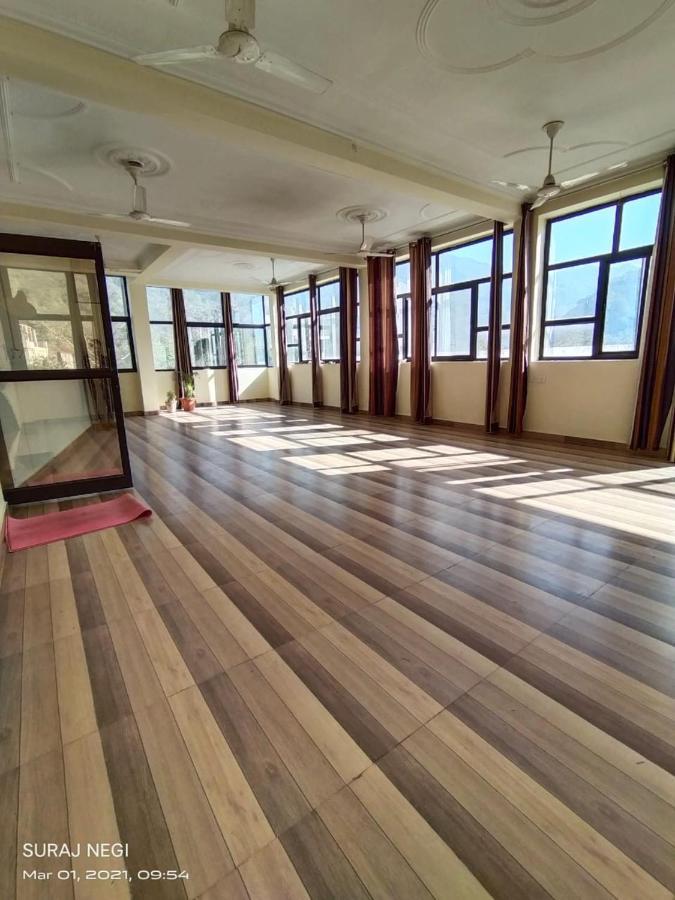 Hotel Vishla Palace By Uttarakhand Hotel Hospitality Narendra Nagar Extérieur photo
