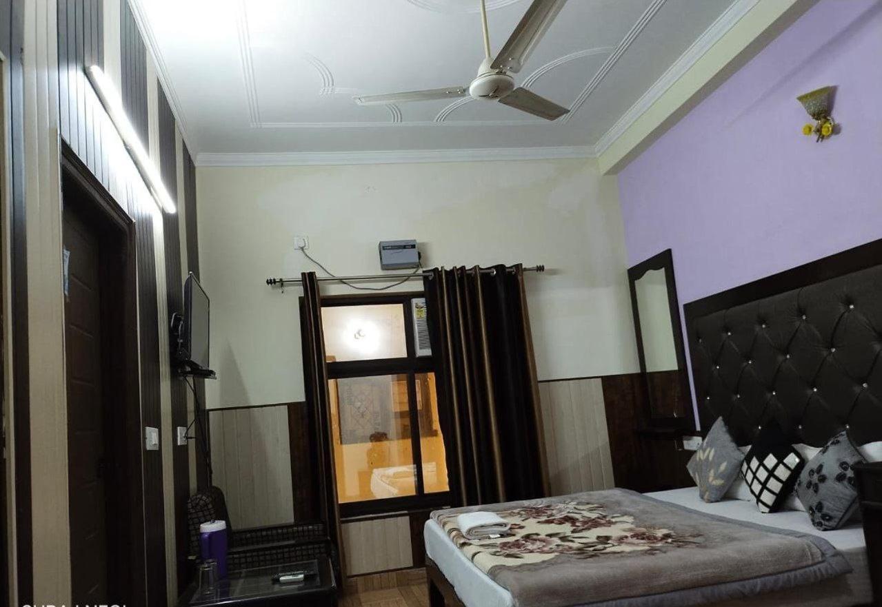 Hotel Vishla Palace By Uttarakhand Hotel Hospitality Narendra Nagar Extérieur photo
