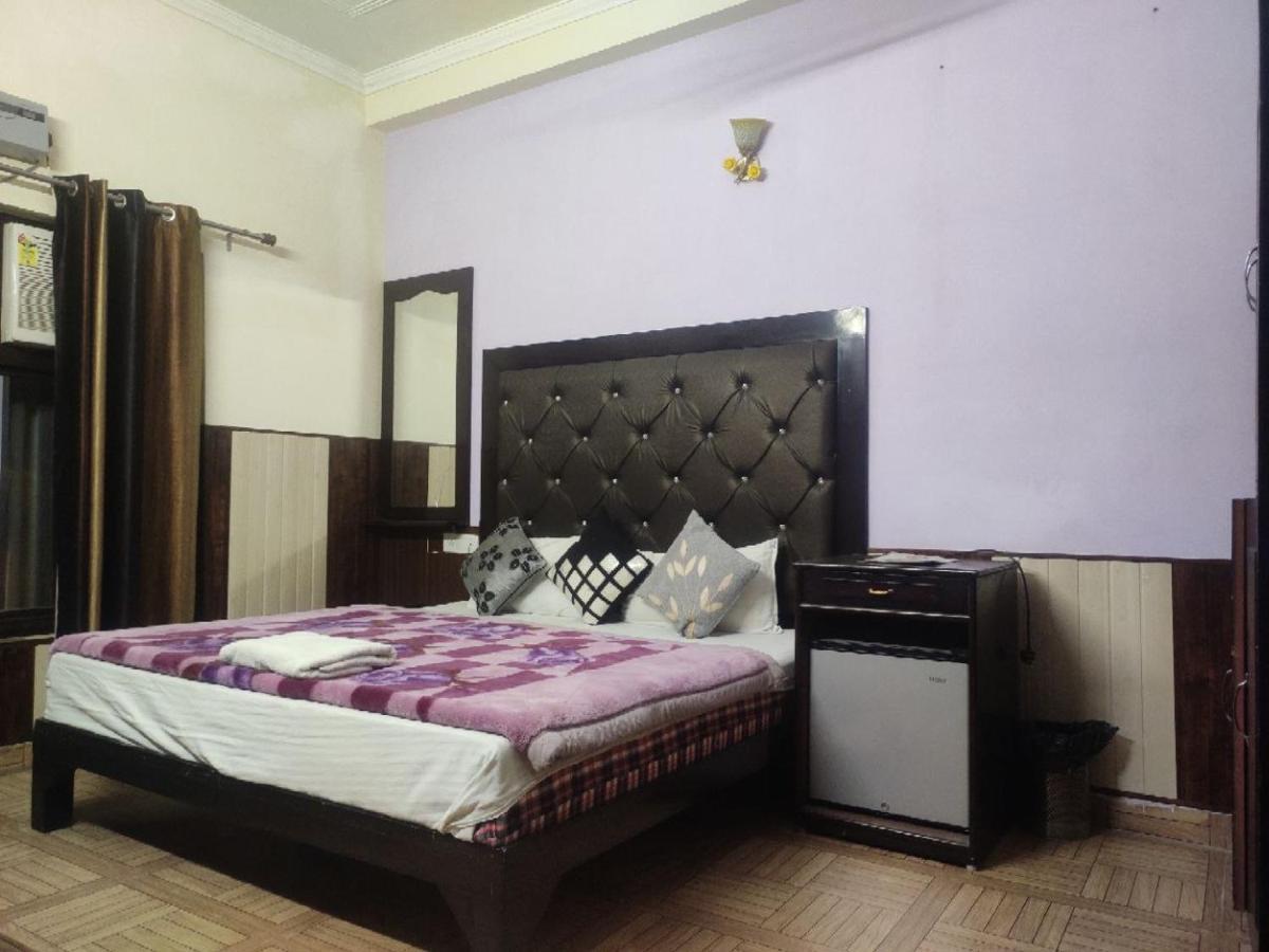 Hotel Vishla Palace By Uttarakhand Hotel Hospitality Narendra Nagar Extérieur photo