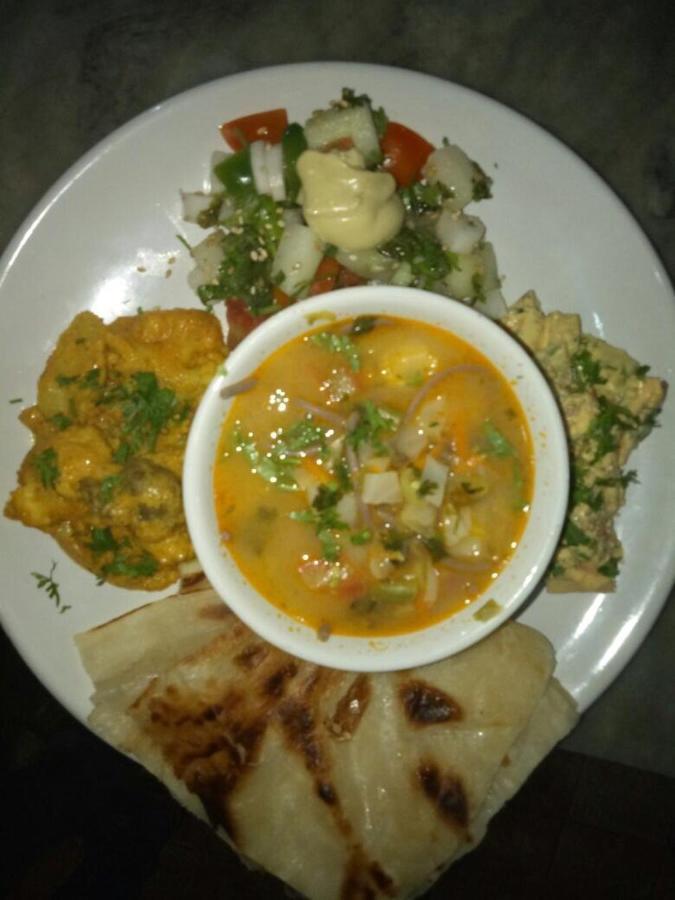 Hotel Vishla Palace By Uttarakhand Hotel Hospitality Narendra Nagar Extérieur photo