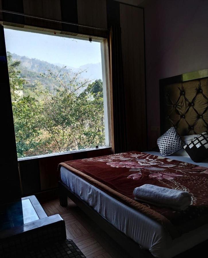 Hotel Vishla Palace By Uttarakhand Hotel Hospitality Narendra Nagar Extérieur photo