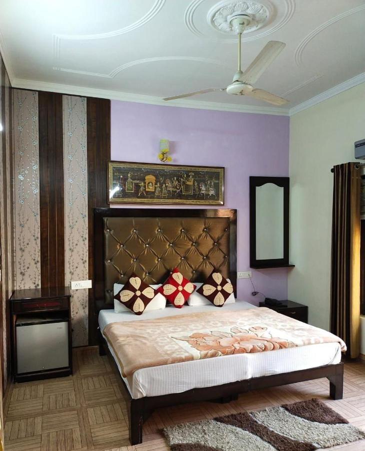 Hotel Vishla Palace By Uttarakhand Hotel Hospitality Narendra Nagar Extérieur photo